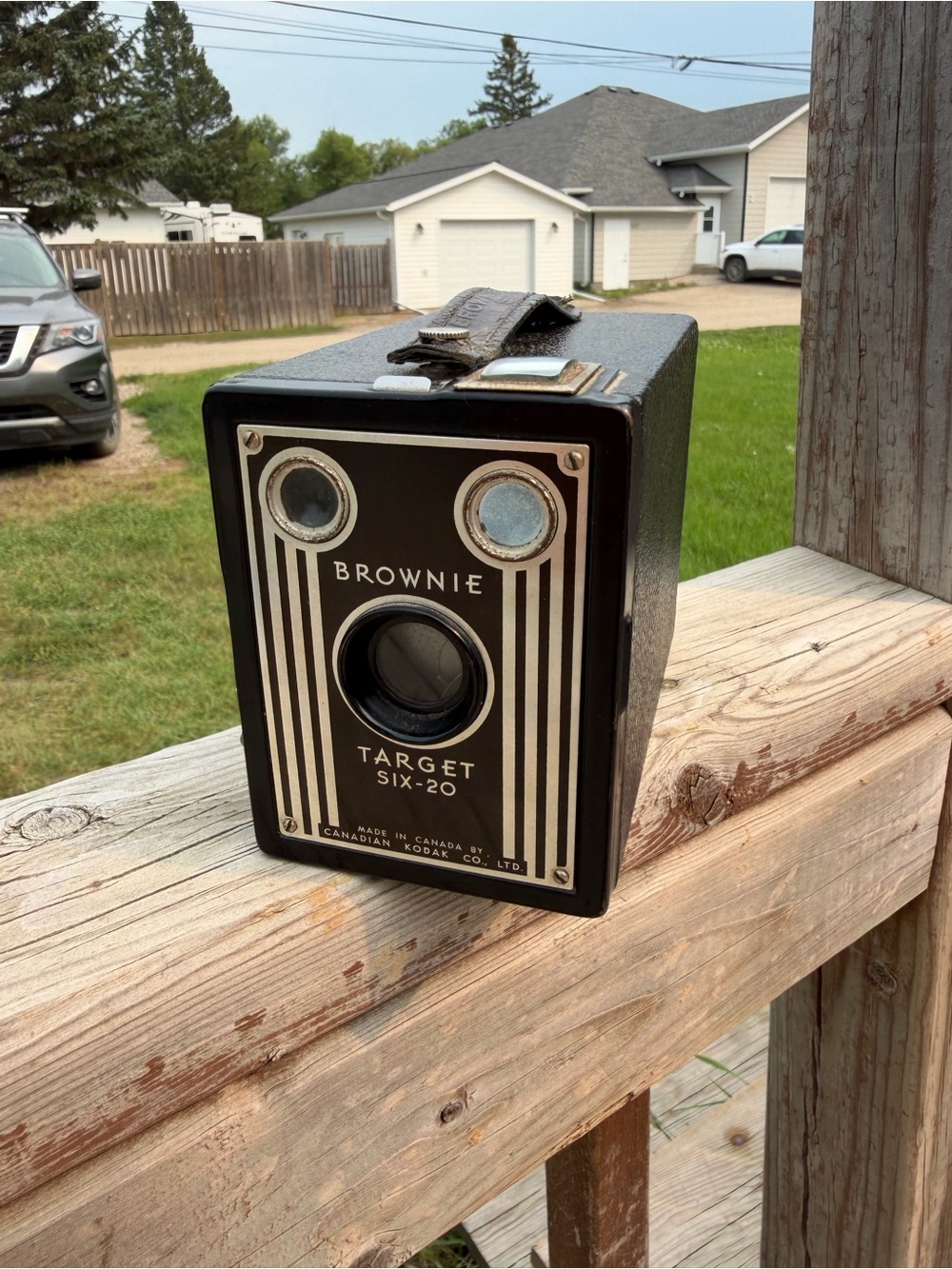 Vintage Kodak Brownie Target Six-20 Box Camera